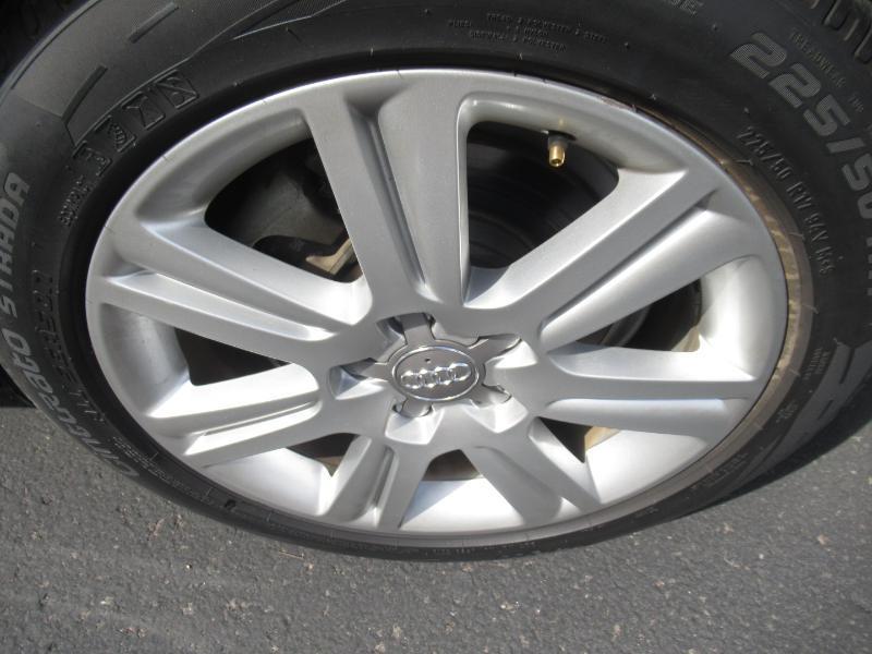 Audi A4 2.0 T Sedan FrontTrak Multitronic 2011