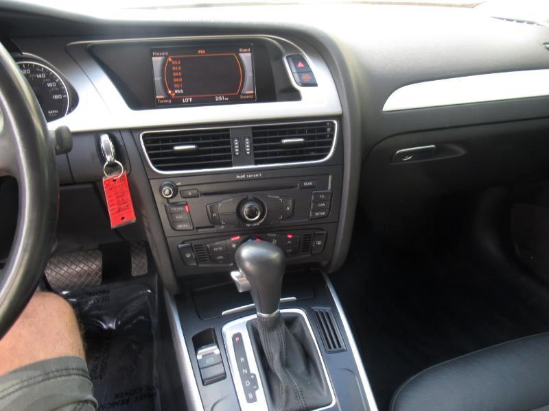 Audi A4 2.0 T Sedan FrontTrak Multitronic 2011