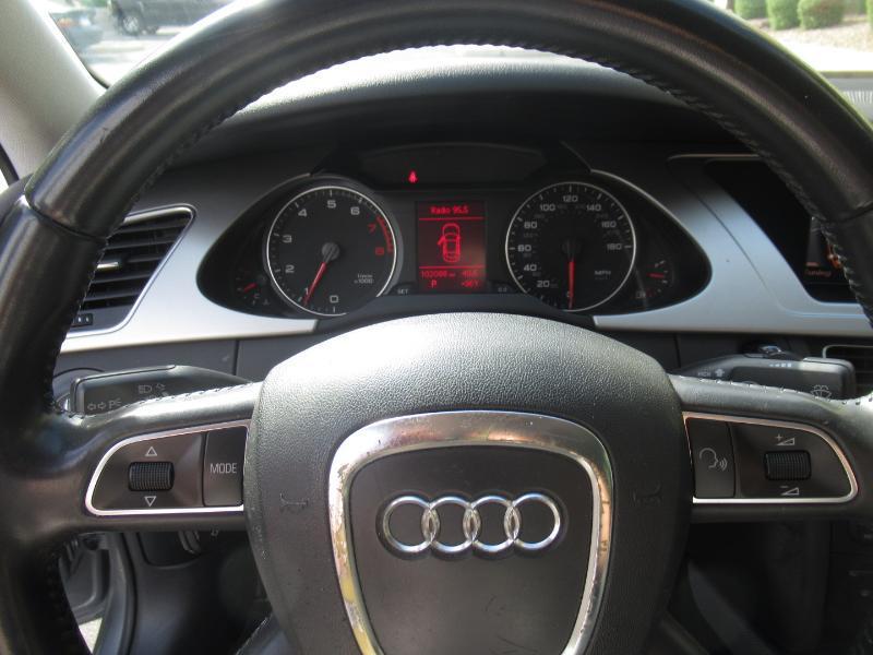 Audi A4 2.0 T Sedan FrontTrak Multitronic 2011