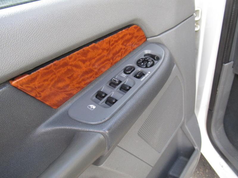 Dodge Ram 3500 Laramie Mega Cab 4WD DRW 2007
