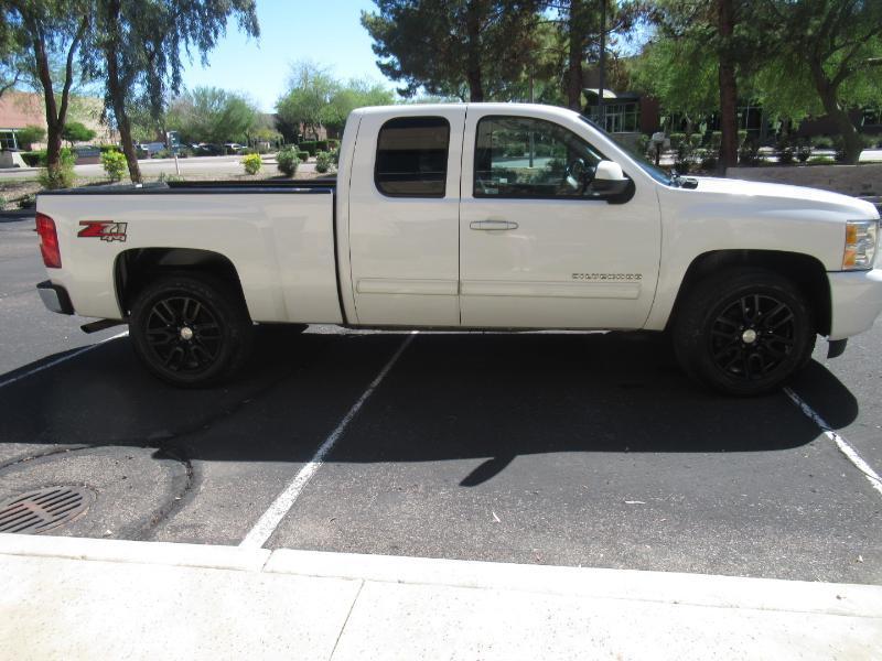 Chevrolet Silverado 1500 LTZ Ext. Cab Long Box 4WD 2013