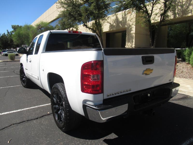 Chevrolet Silverado 1500 LTZ Ext. Cab Long Box 4WD 2013