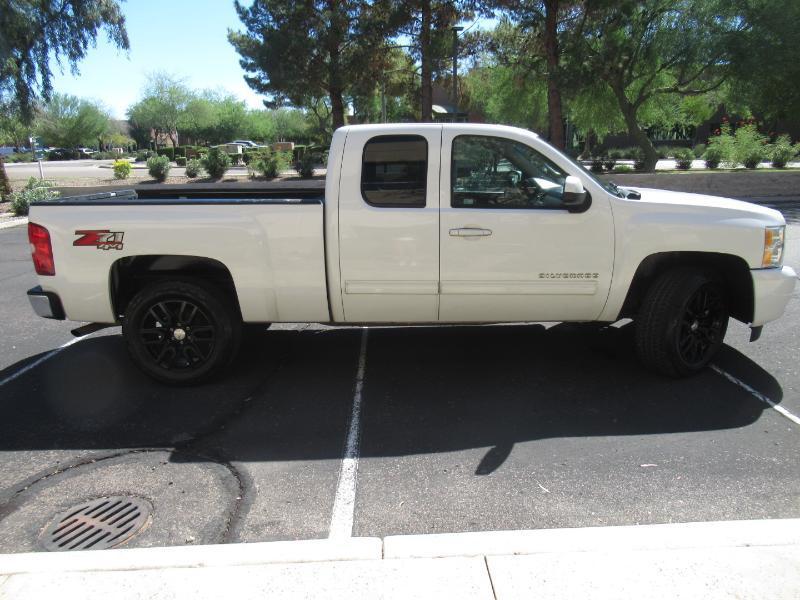 Chevrolet Silverado 1500 LTZ Ext. Cab Long Box 4WD 2013