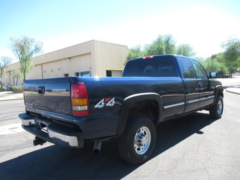 Chevrolet Silverado 2500HD LT Ext. Cab Long Bed 4WD 2002