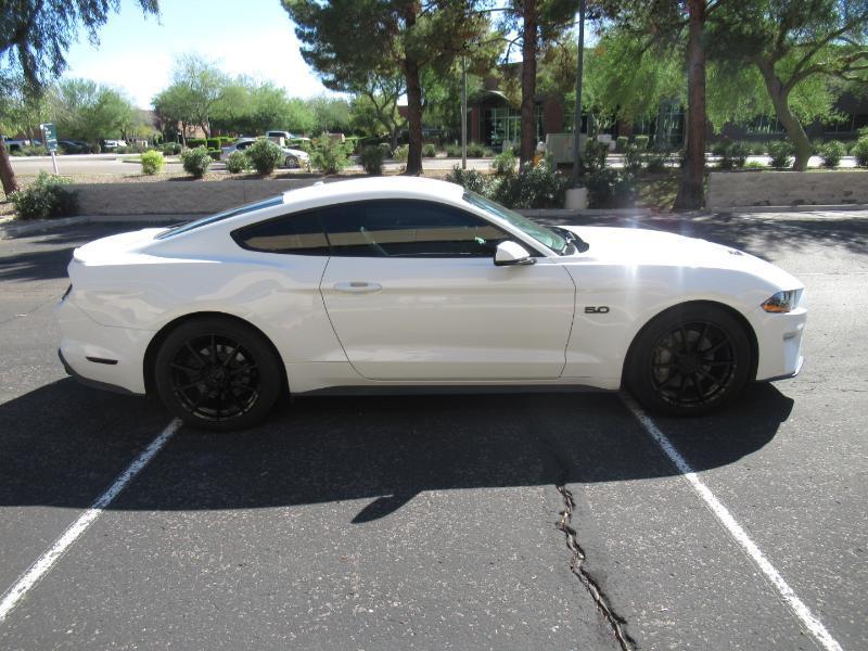 Ford Mustang GT Premium Coupe 2018
