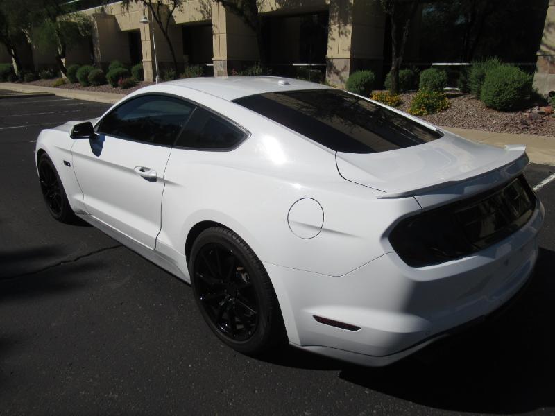 Ford Mustang GT Premium Coupe 2018