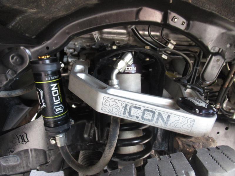 Toyota Tundra SR5 5.7L V8 CrewMax 4WD 2021