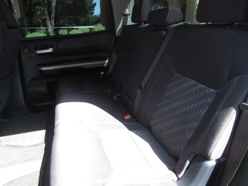 Toyota Tundra SR5 5.7L V8 CrewMax 4WD 2021