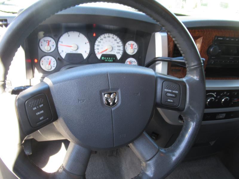 Dodge Ram 2500 Laramie Quad Cab 4WD 2006