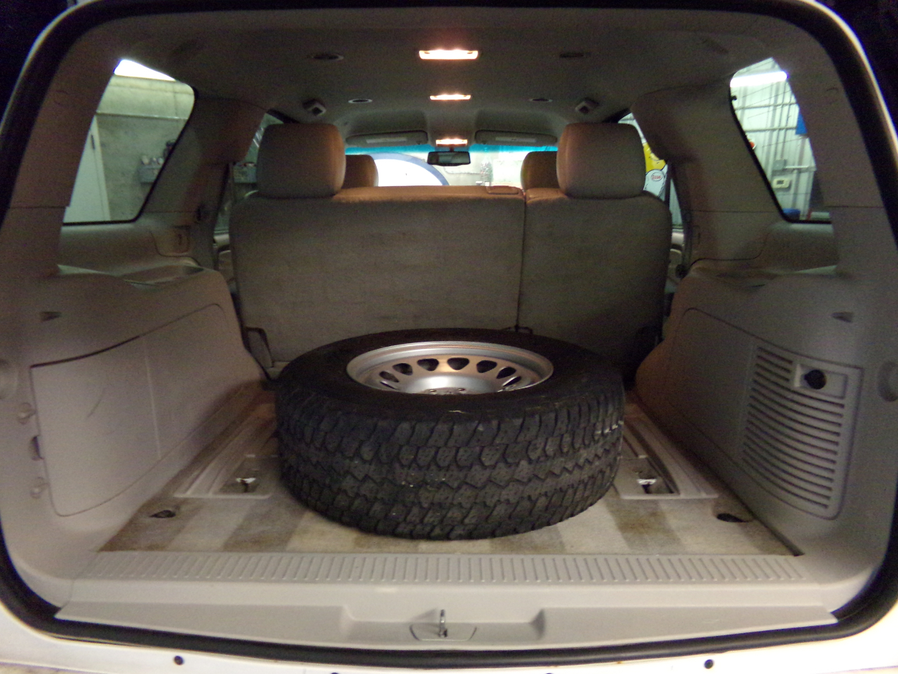 GMC Yukon SLT 4WD 2013