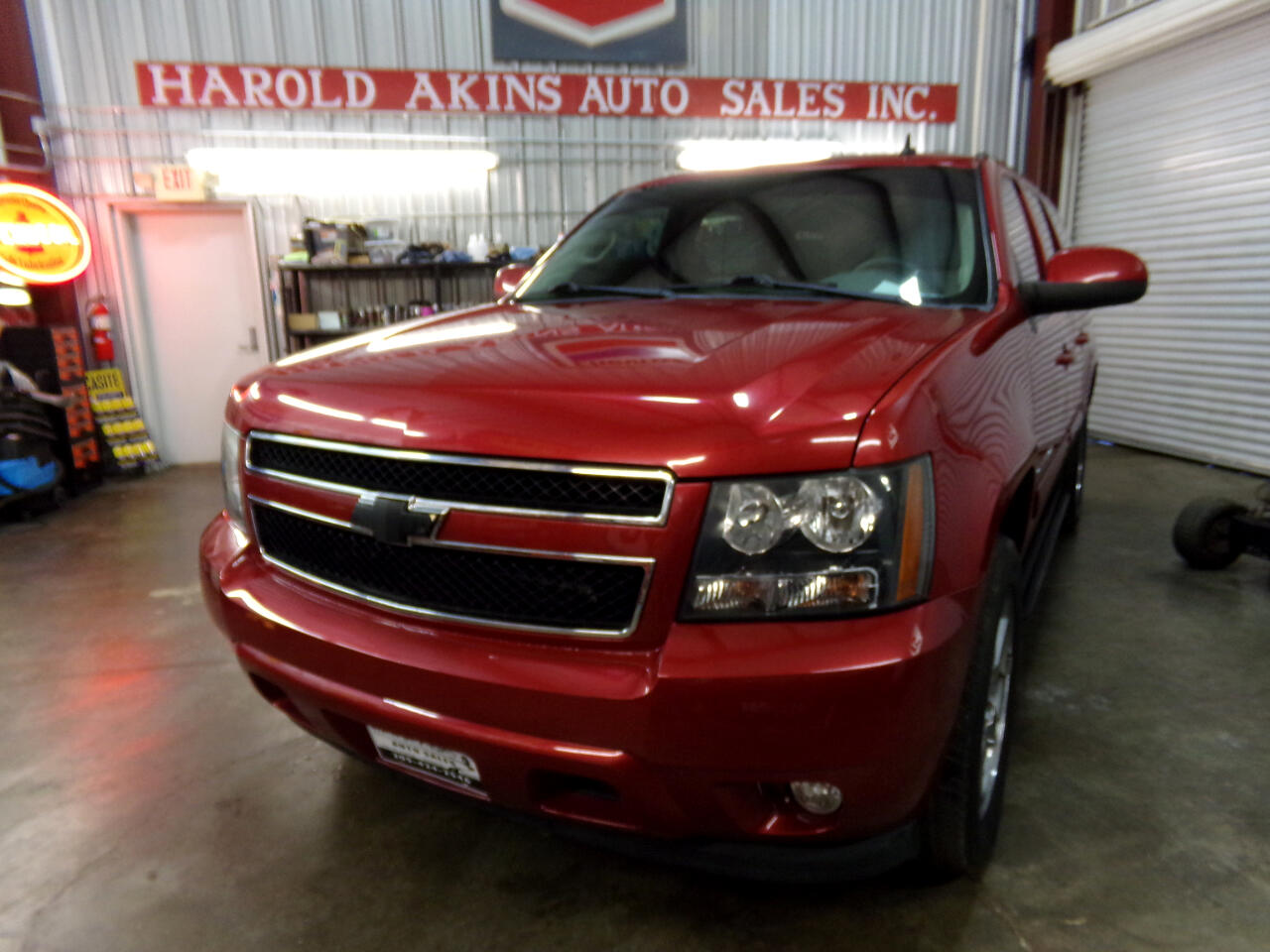 2012 Chevrolet Suburban LT 1500 2WD