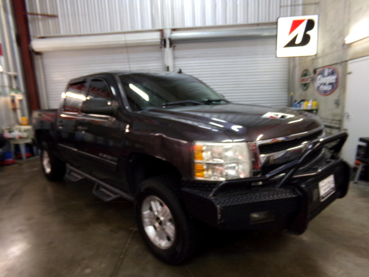 Chevrolet Silverado 1500 LT Crew Cab 4WD 2011