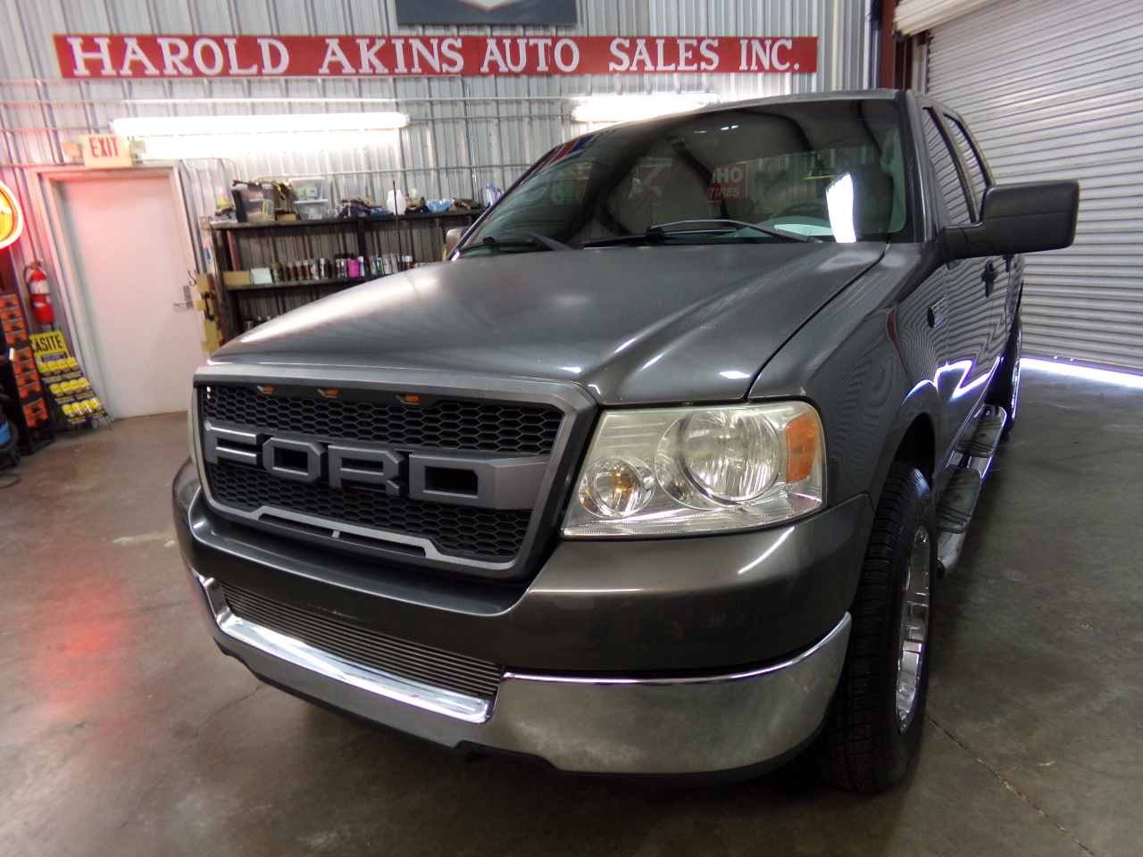 2005 Ford F-150 Lariat SuperCrew 2WD