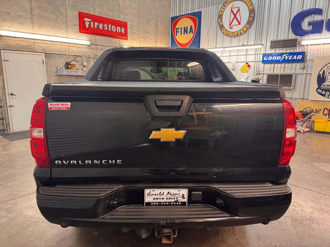 Chevrolet Avalanche LT 4WD 2012