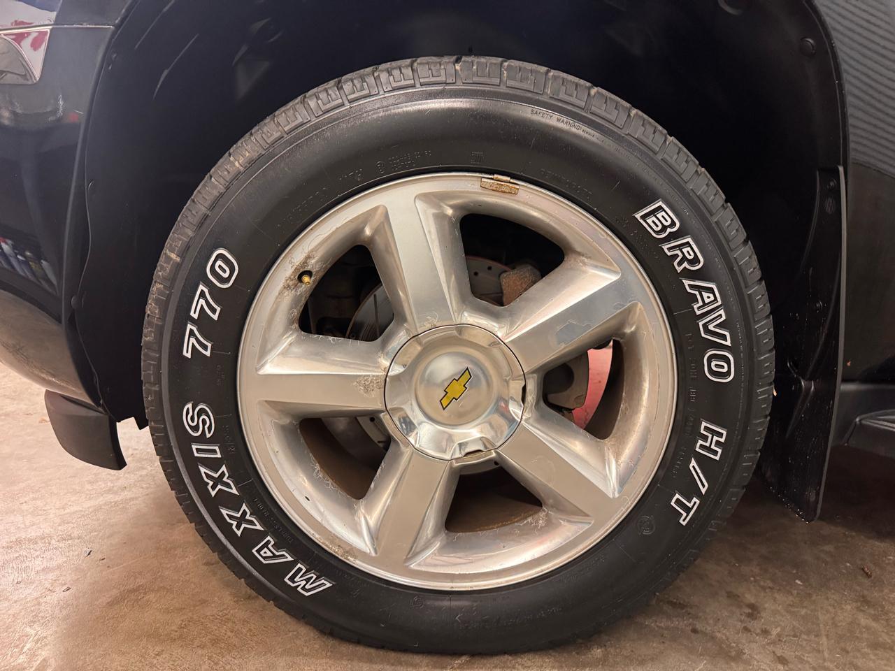 Chevrolet Avalanche LT 4WD 2012