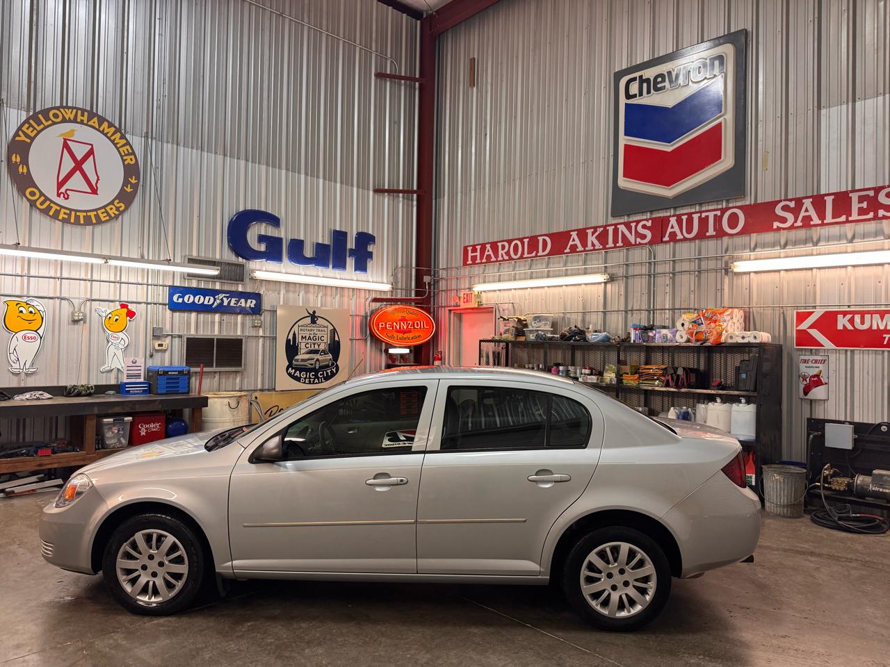 Chevrolet Cobalt Sedan 2005