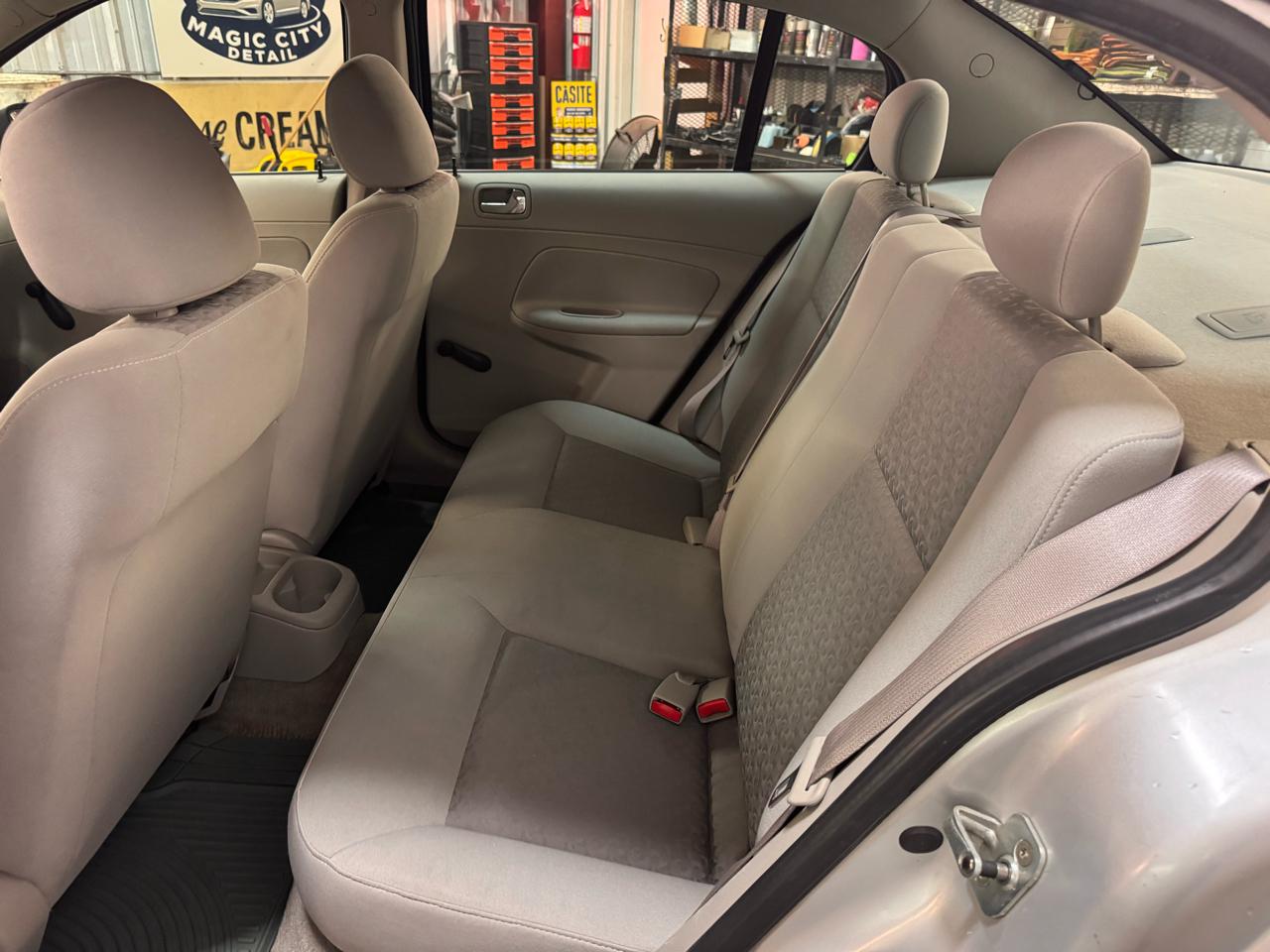 Chevrolet Cobalt Sedan 2005