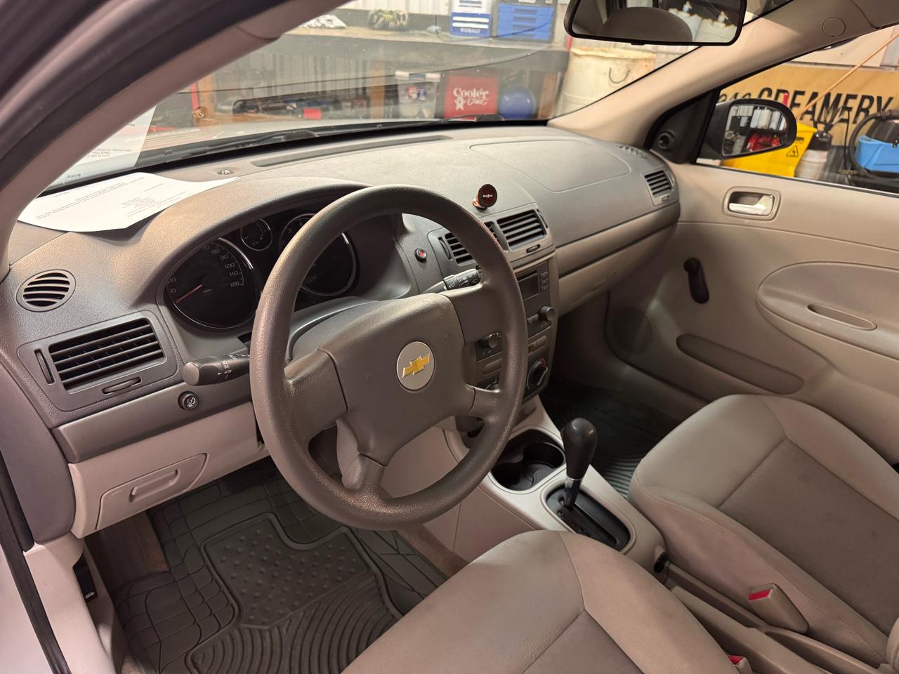 Chevrolet Cobalt Sedan 2005