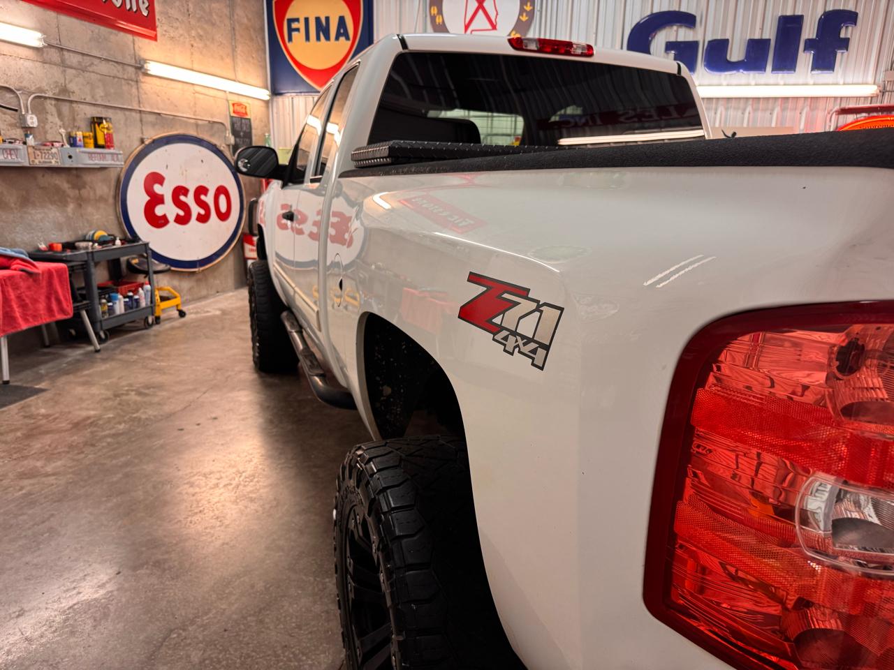 Chevrolet Silverado 1500 LT Ext. Cab Long Box 4WD 2011