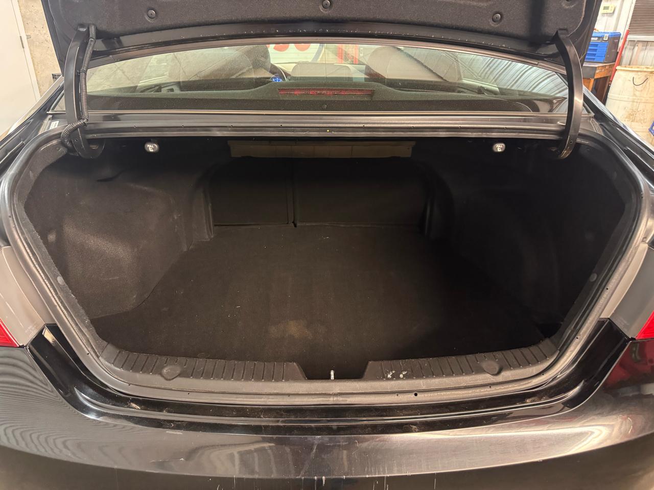 Hyundai Sonata Limited Auto 2011