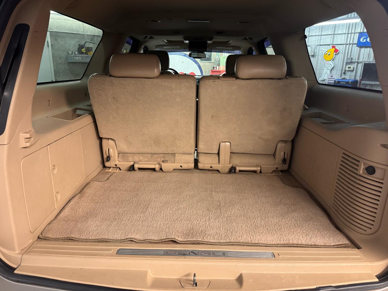 GMC Yukon Denali XL 4WD 2009