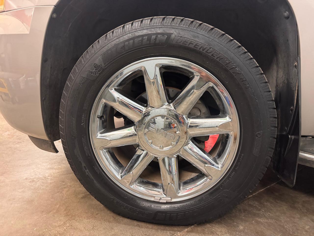 GMC Yukon Denali XL 4WD 2009