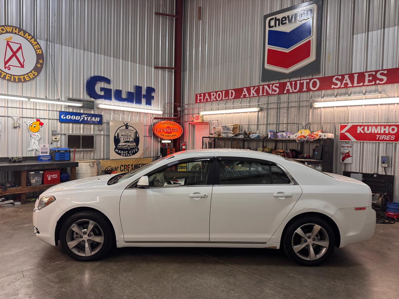 Chevrolet Malibu 1LT 2011