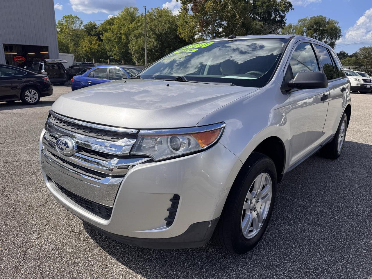 Ford Edge SE FWD 2012