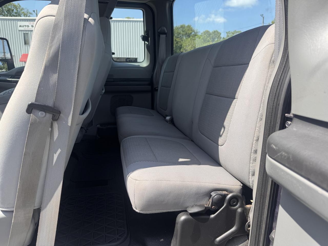 Ford F-250 SD XLT SuperCab Long Bed 2WD 2006
