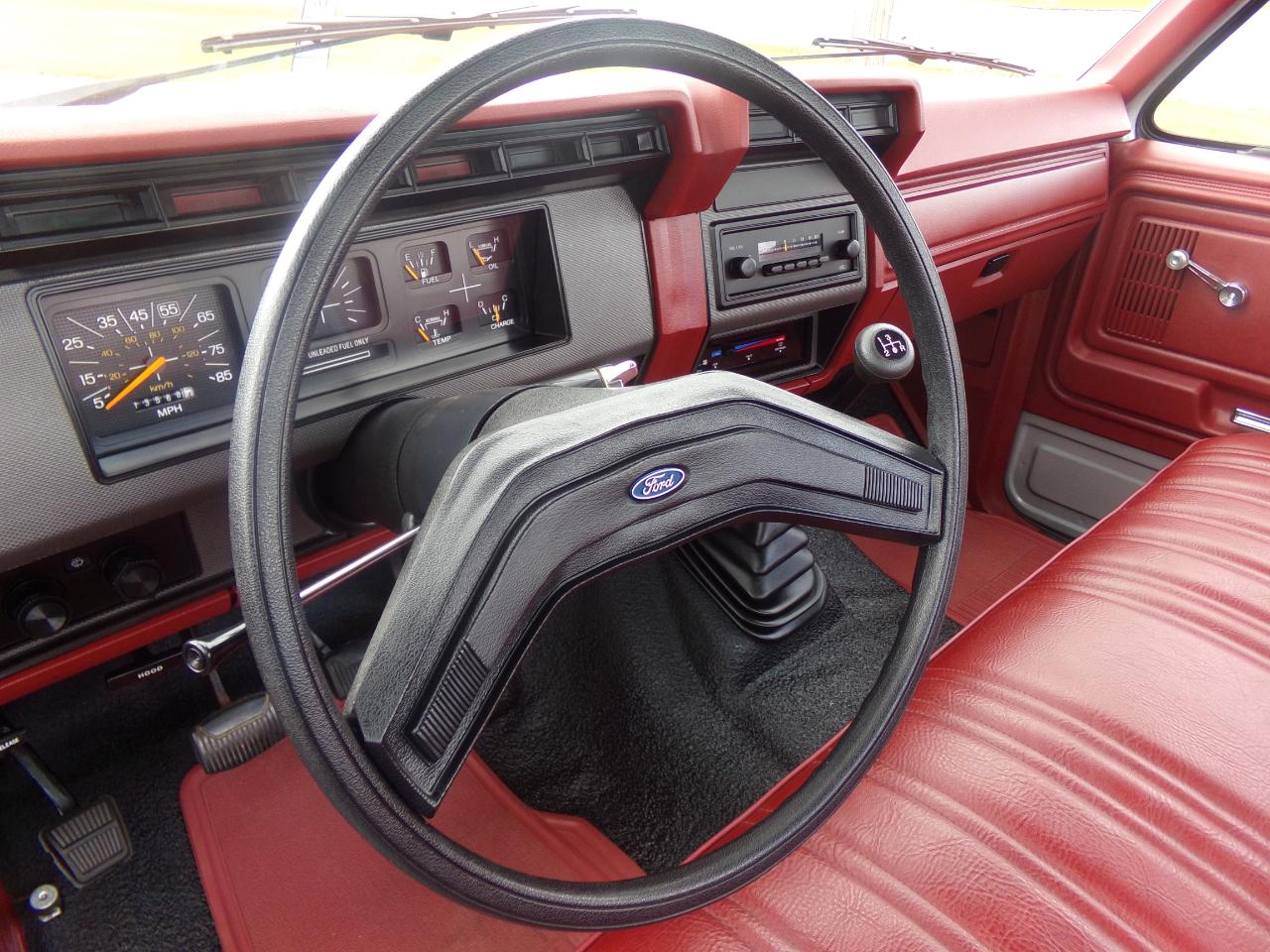 Ford Pickup F-150 Styleside 1985