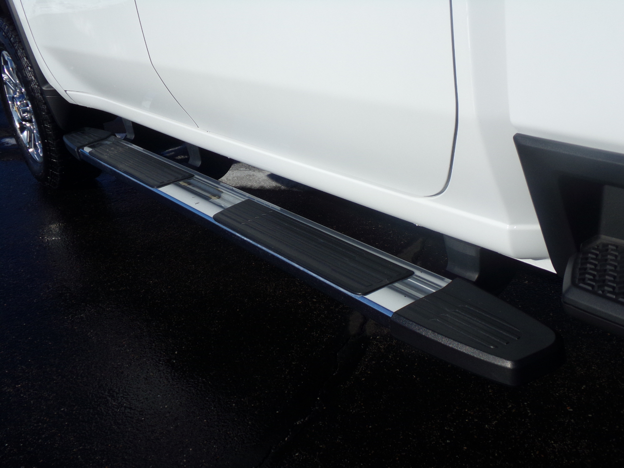 Chevrolet Silverado 3500HD 4WD Crew Cab 159" LTZ 2024