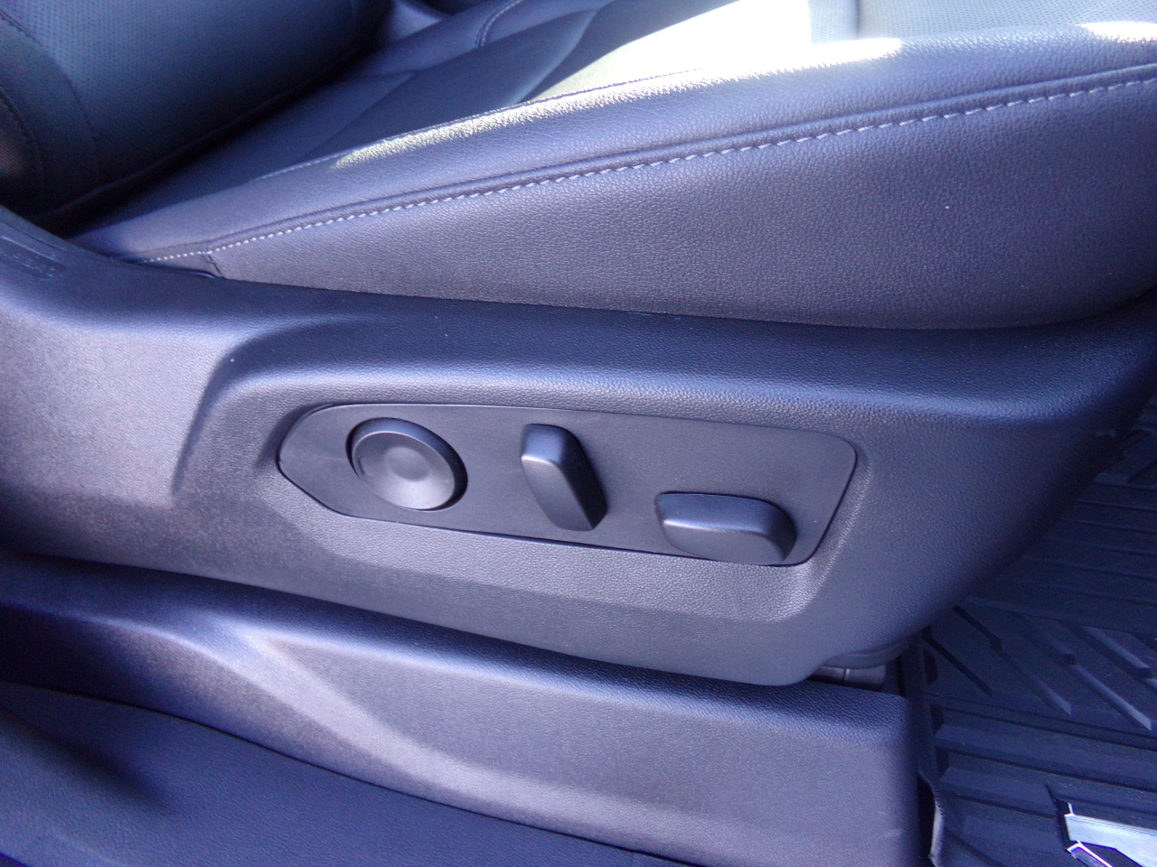 Chevrolet Silverado 3500HD 4WD Crew Cab 159" LTZ 2024