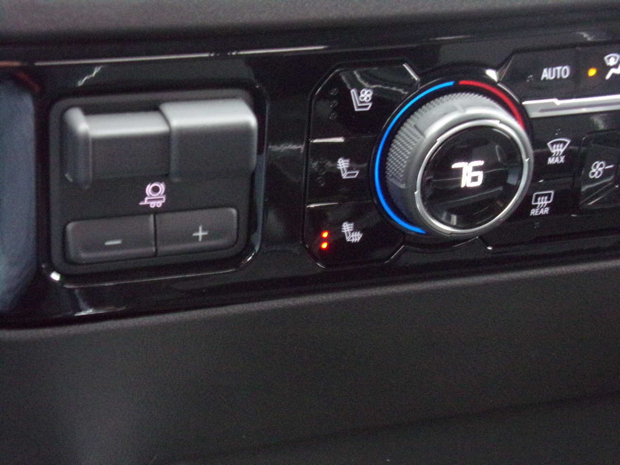 Chevrolet Silverado 3500HD 4WD Crew Cab 159" LTZ 2024