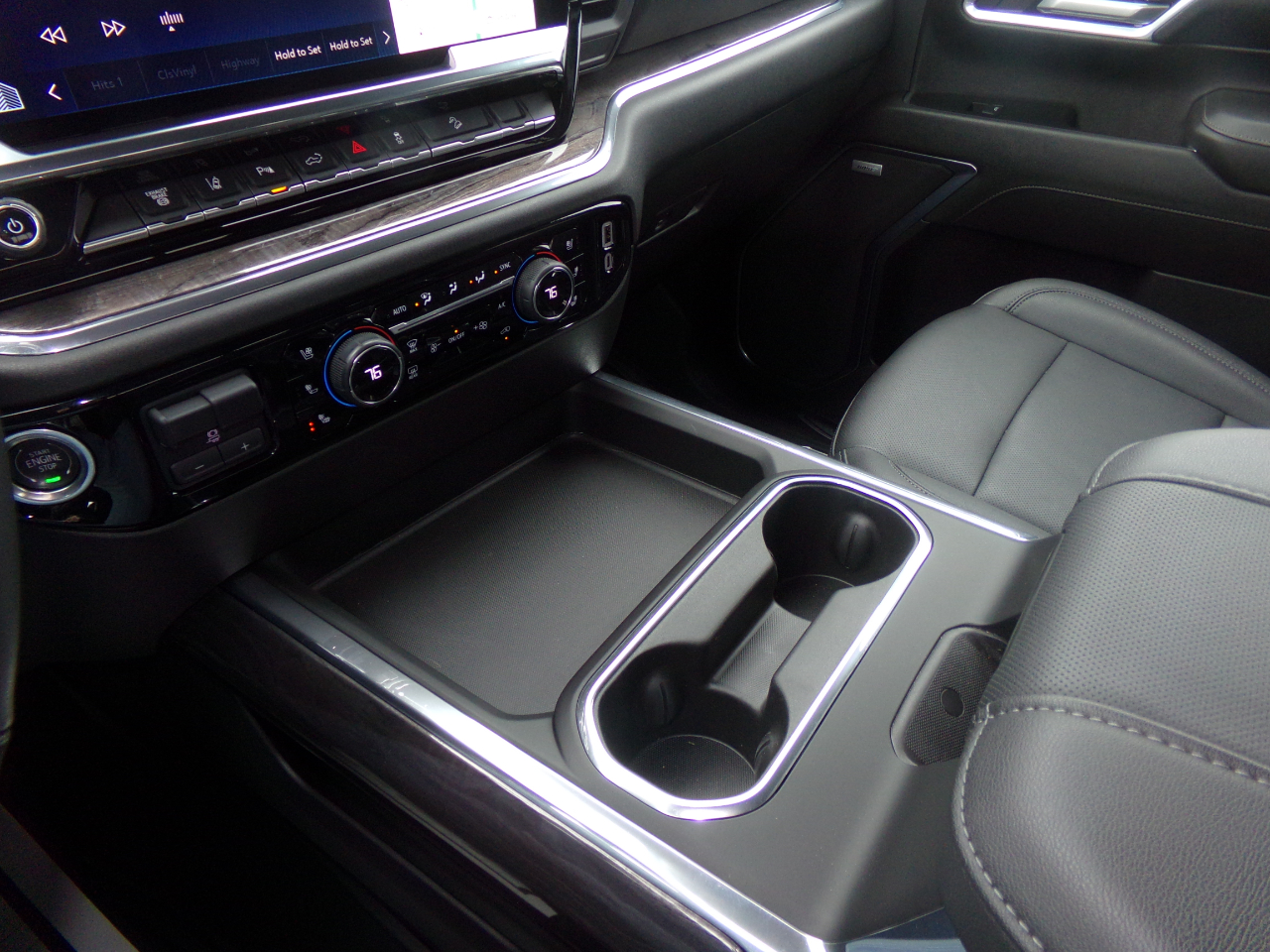 Chevrolet Silverado 3500HD 4WD Crew Cab 159" LTZ 2024