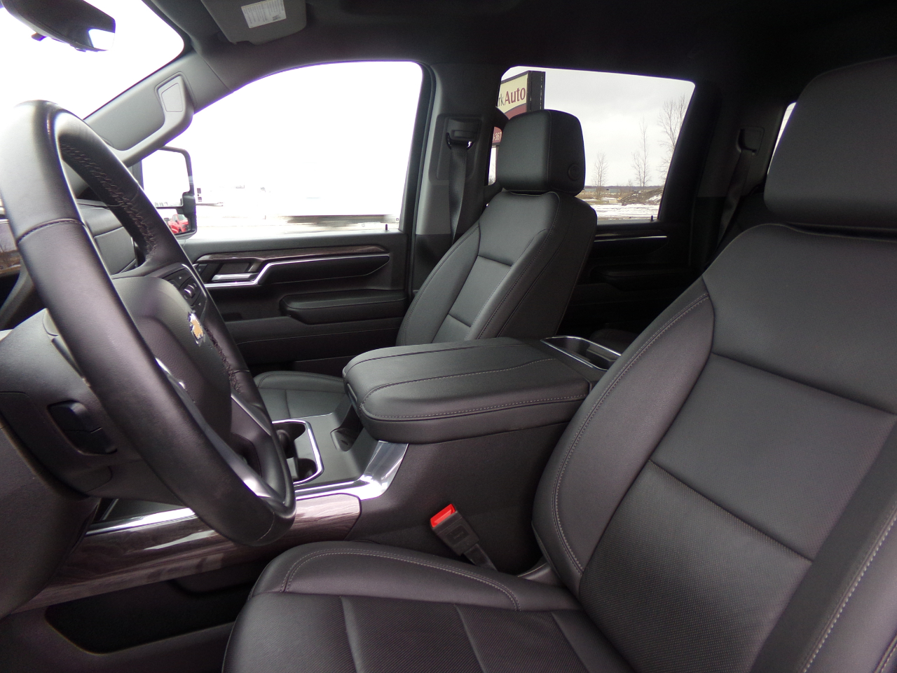 Chevrolet Silverado 3500HD 4WD Crew Cab 159" LTZ 2024