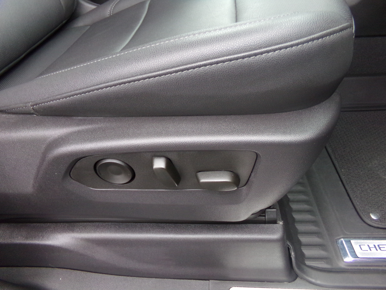 Chevrolet Silverado 3500HD 4WD Crew Cab 159" LTZ 2024