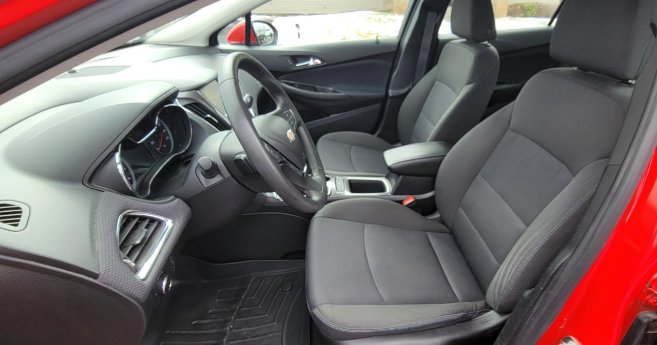 Chevrolet Cruze 4dr Sdn 1.4L LT w/1SD 2017