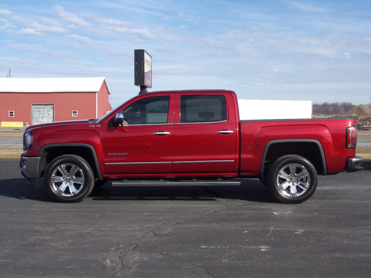 GMC Sierra 1500 4WD Crew Cab 143.5" SLT 2018