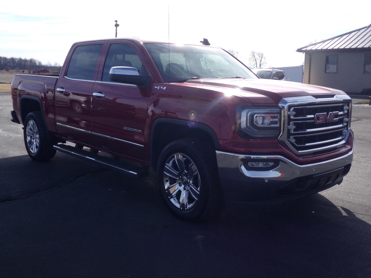GMC Sierra 1500 4WD Crew Cab 143.5" SLT 2018