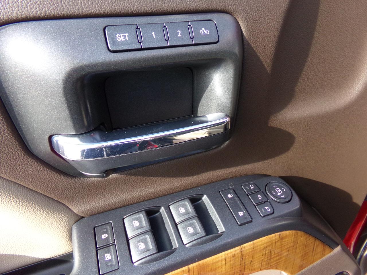 GMC Sierra 1500 4WD Crew Cab 143.5" SLT 2018