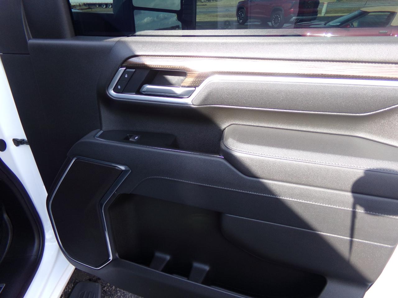 Chevrolet Silverado 2500HD 4WD Crew Cab 159" LT 2025