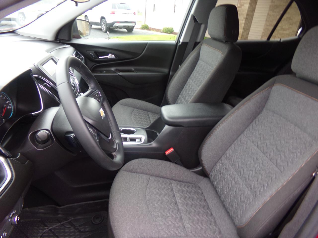Chevrolet Equinox FWD 4dr LT w/1LT 2024
