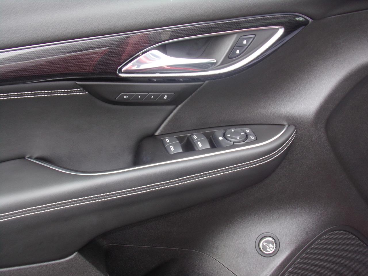 Buick Envision FWD 4dr Essence 2023