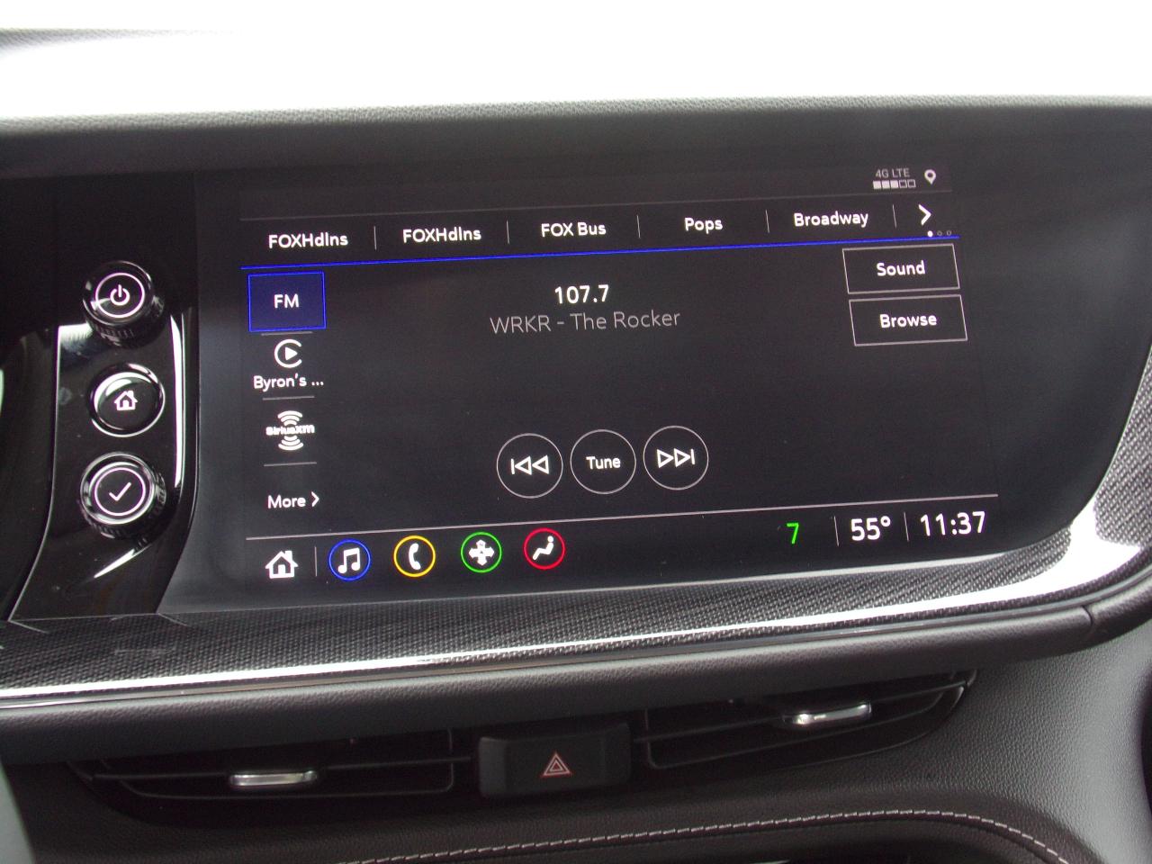 Buick Envision FWD 4dr Essence 2023