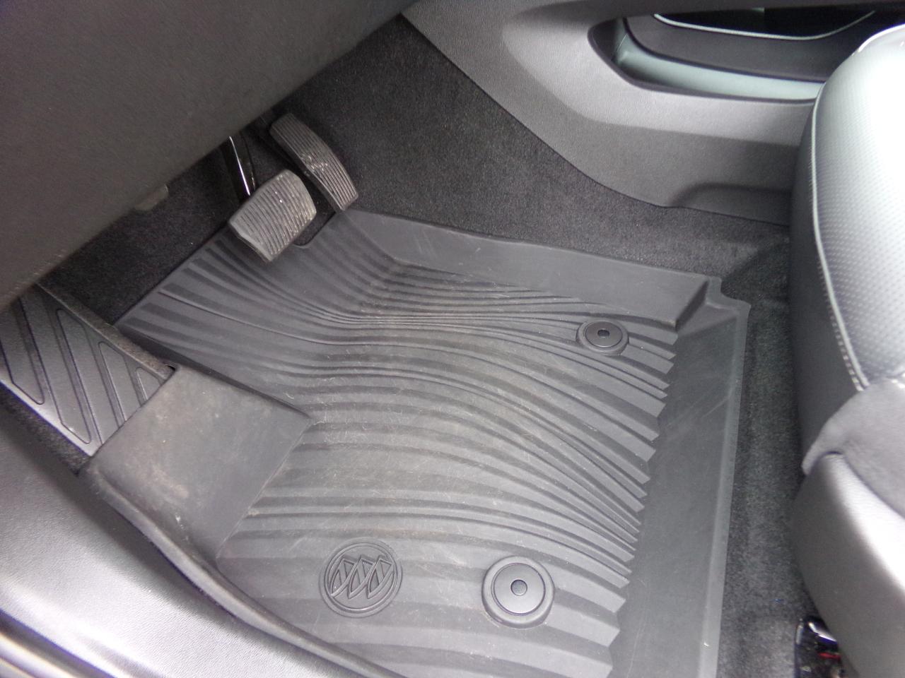 Buick Envision FWD 4dr Essence 2023