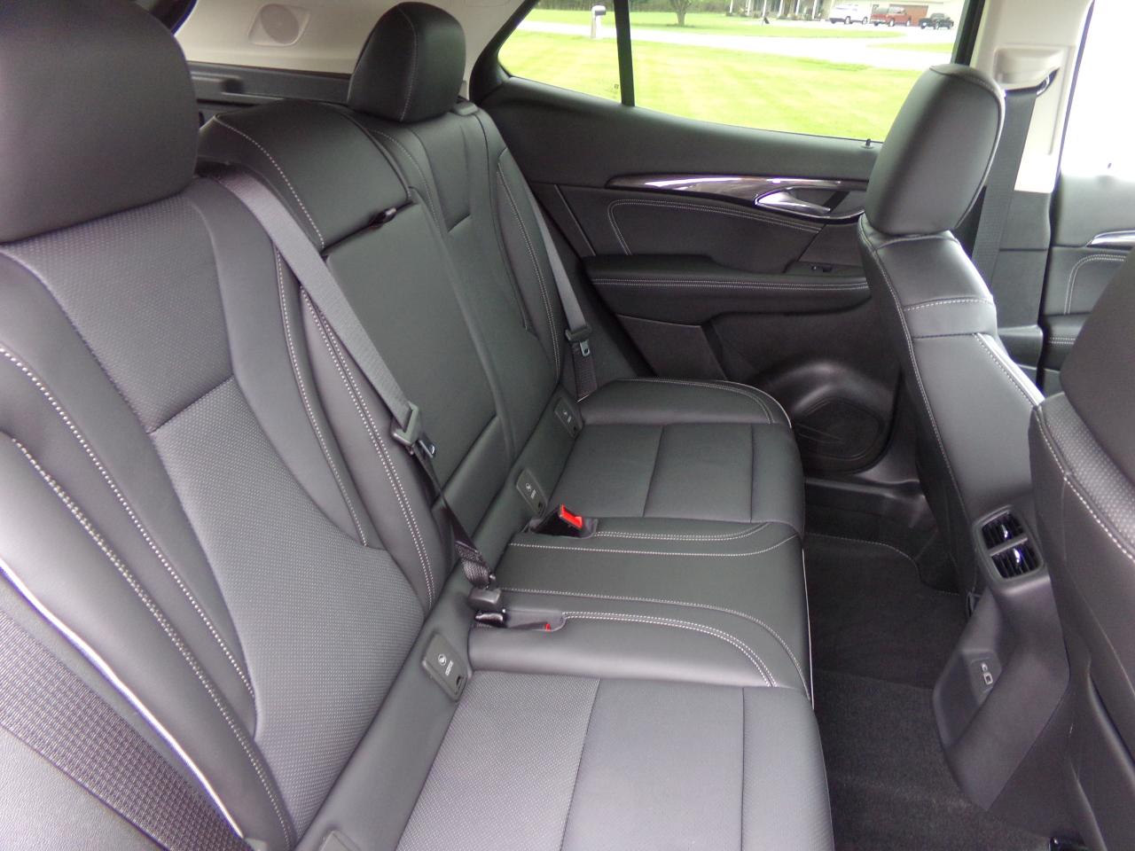 Buick Envision FWD 4dr Essence 2023