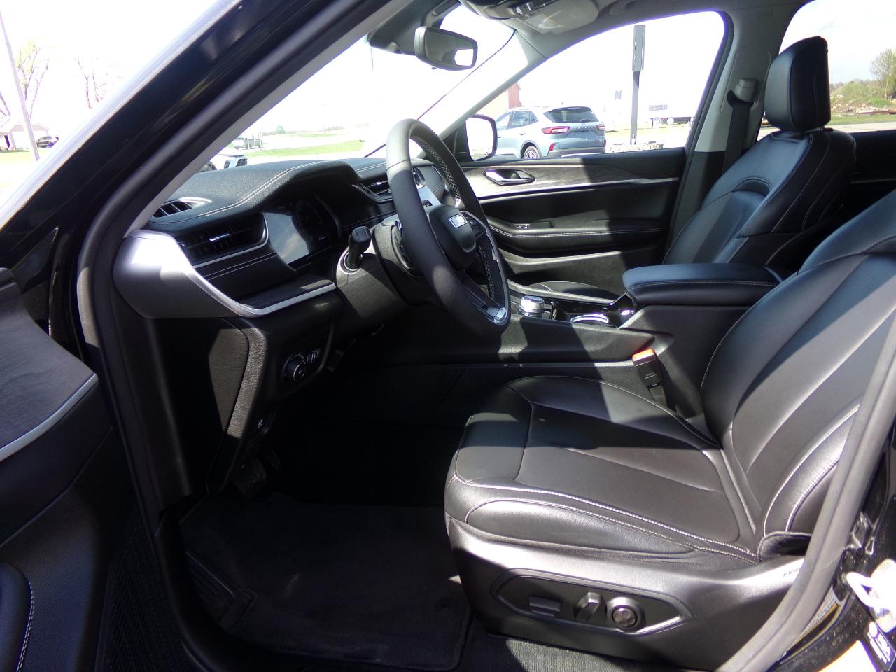 Jeep Grand Cherokee L Limited 4x4 2023