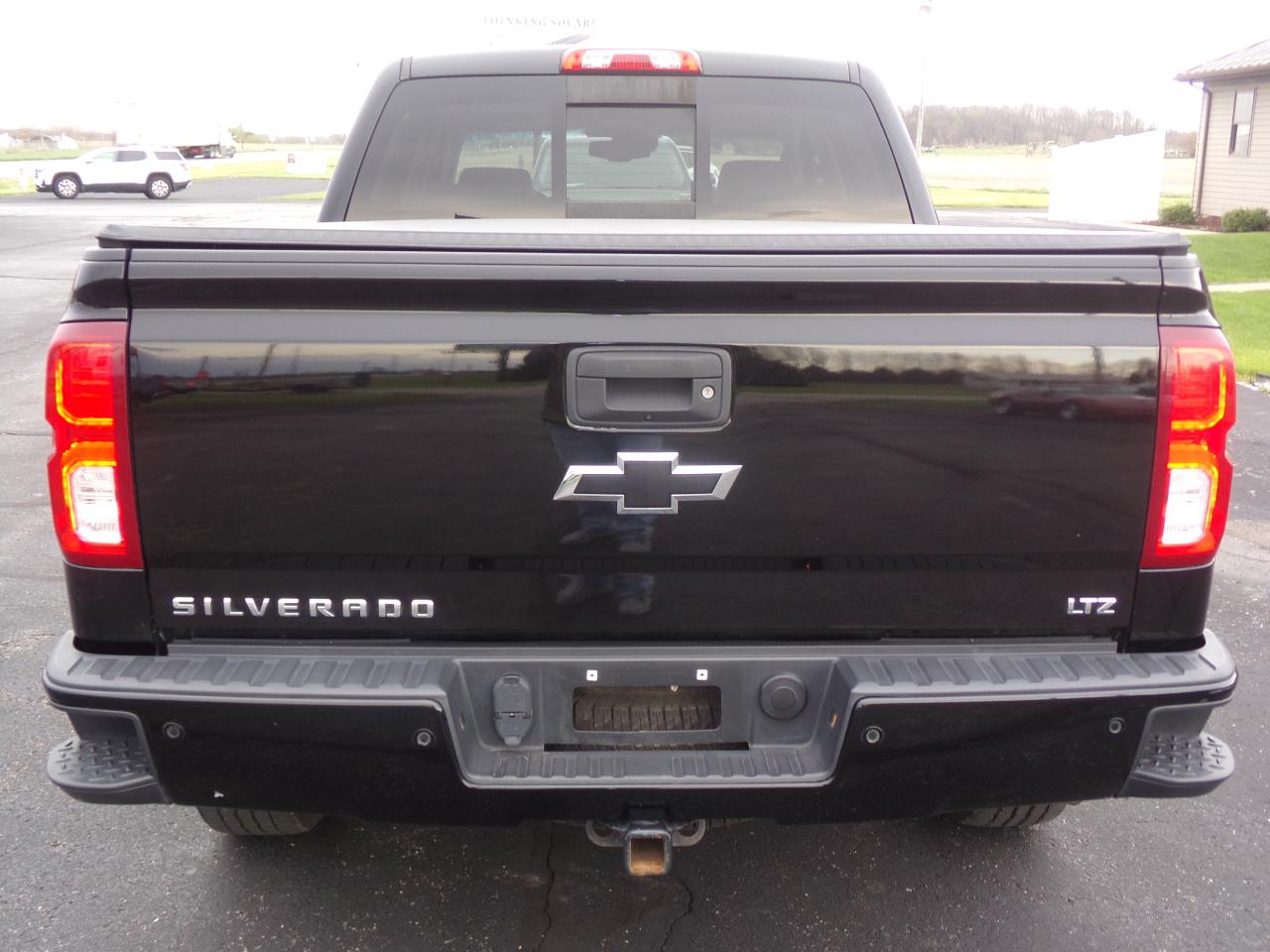 Chevrolet Silverado 1500 4WD Crew Cab 143.5" LTZ w/2LZ 2017