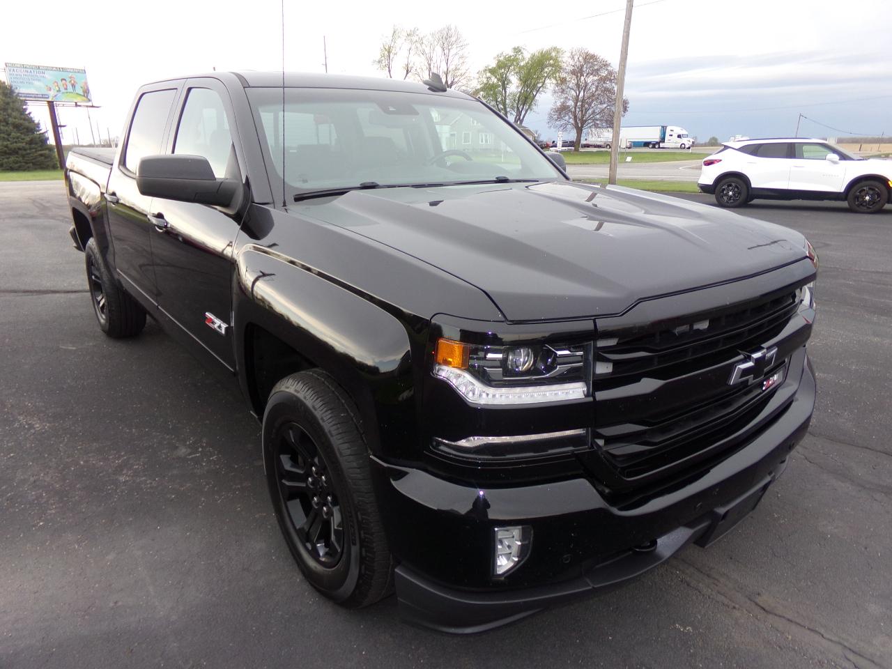 Chevrolet Silverado 1500 4WD Crew Cab 143.5" LTZ w/2LZ 2017