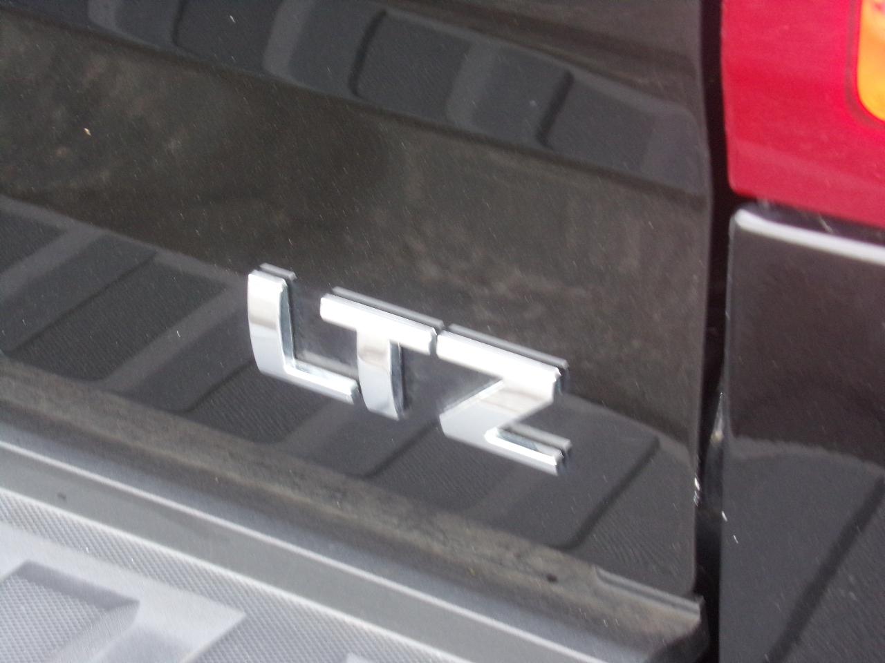 Chevrolet Silverado 1500 4WD Crew Cab 143.5" LTZ w/2LZ 2017